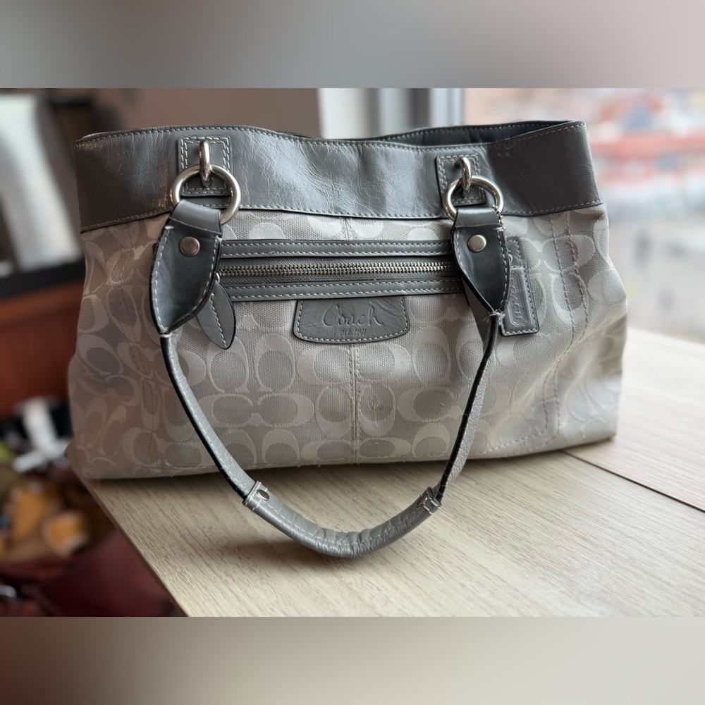 Coach Silver Signature Penelope Large Shopper Tote Bag with original Tag - Picture 2 of 15